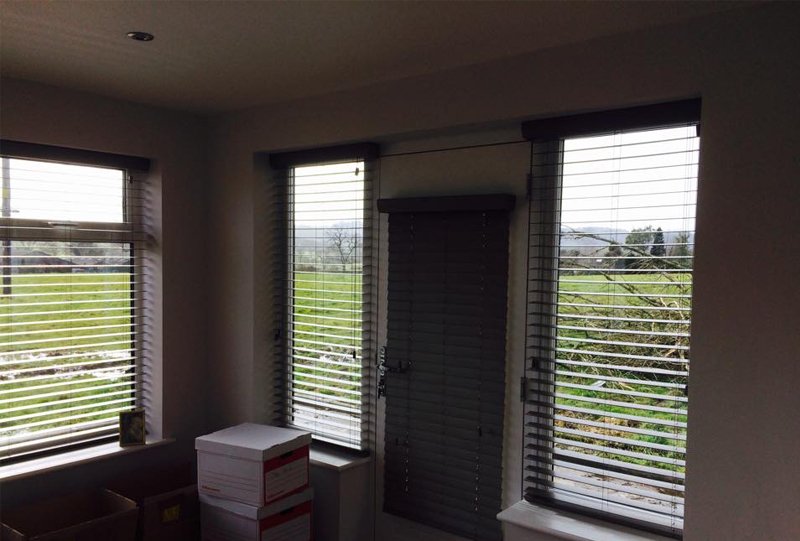 blinds fitted in cheshire